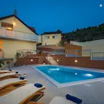 فيلة Olive Tree