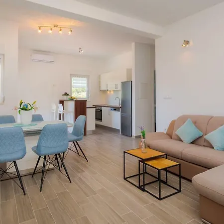 Villa Olive Tree Rogoznica (Sibenik-Knin)